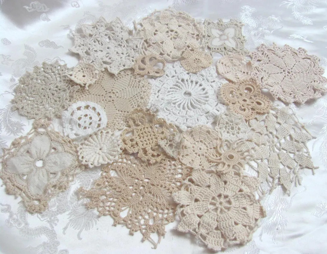 Lot of 22 Vintage Crochet Doilies Assorted Sizes Shapes - Rescued Recycled Crafts Applique Lace S... | Etsy (US)
