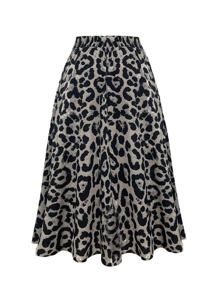 SHEIN Essnce Plus Size Leopard Printed Skirt | SHEIN