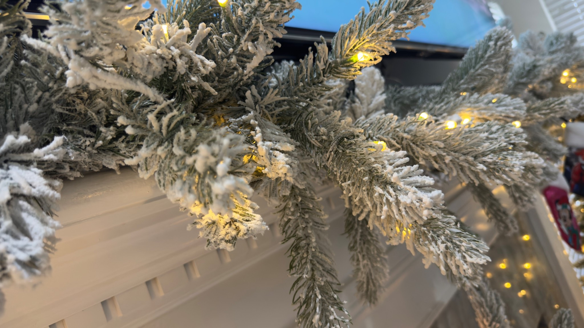 Mantel Decor
 🥰

#LTKSeasonal #LTKHoliday #LTKCyberWeek