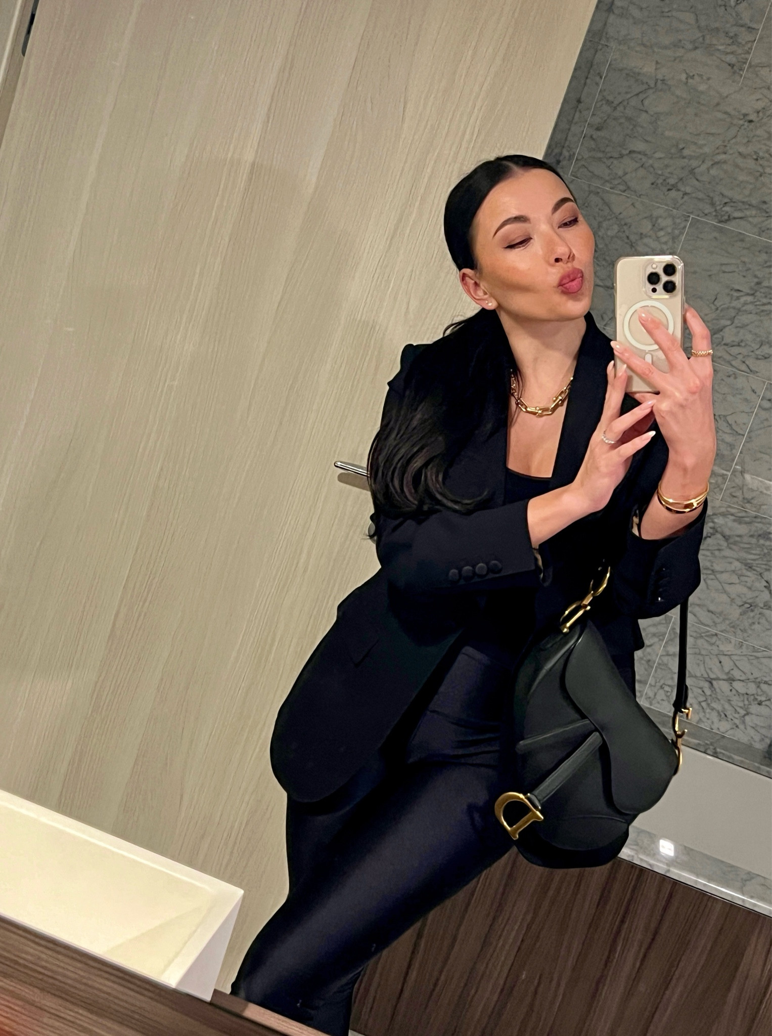 Night out chic look. 

#LTKSeasonal #LTKHoliday #LTKeurope