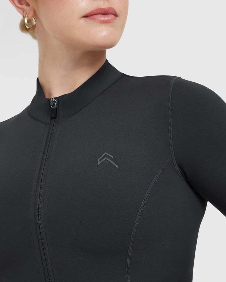 Timeless Crop Jacket 
 Coal | Oner Active (UK / US)