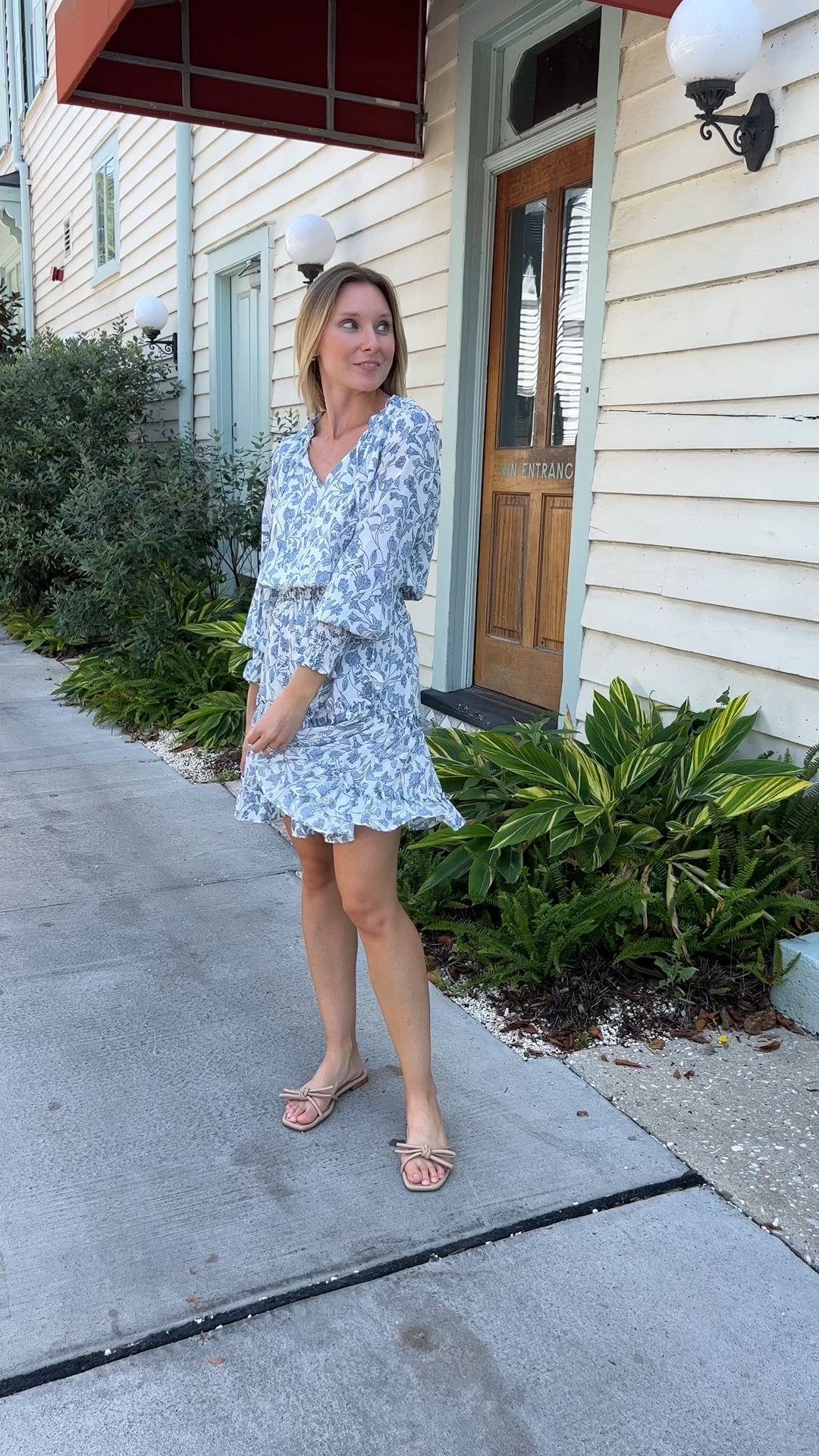 Always in blue & white - especially with this $35 amazon find 

#LTKstyletip #LTKSale #LTKunder50