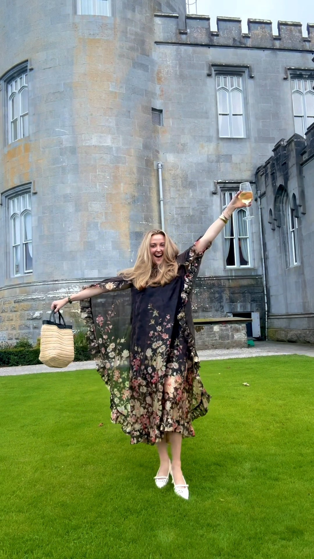 A night out at the castle 🏰 

#LTKStyleTip #LTKSeasonal #LTKTravel