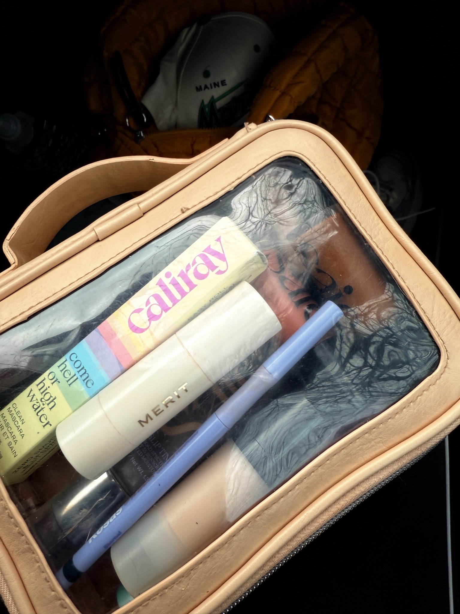 Makeup Favorites🩷

Merit: Cava
Slip Tint: three+half
Dew Bronze: swim
Glowy Super Gel: warmglow
Soul Gazer: eternal
Dew Blush: rosy & baby
Slip Tint Concealer: 2 & 5



#LTKBeauty