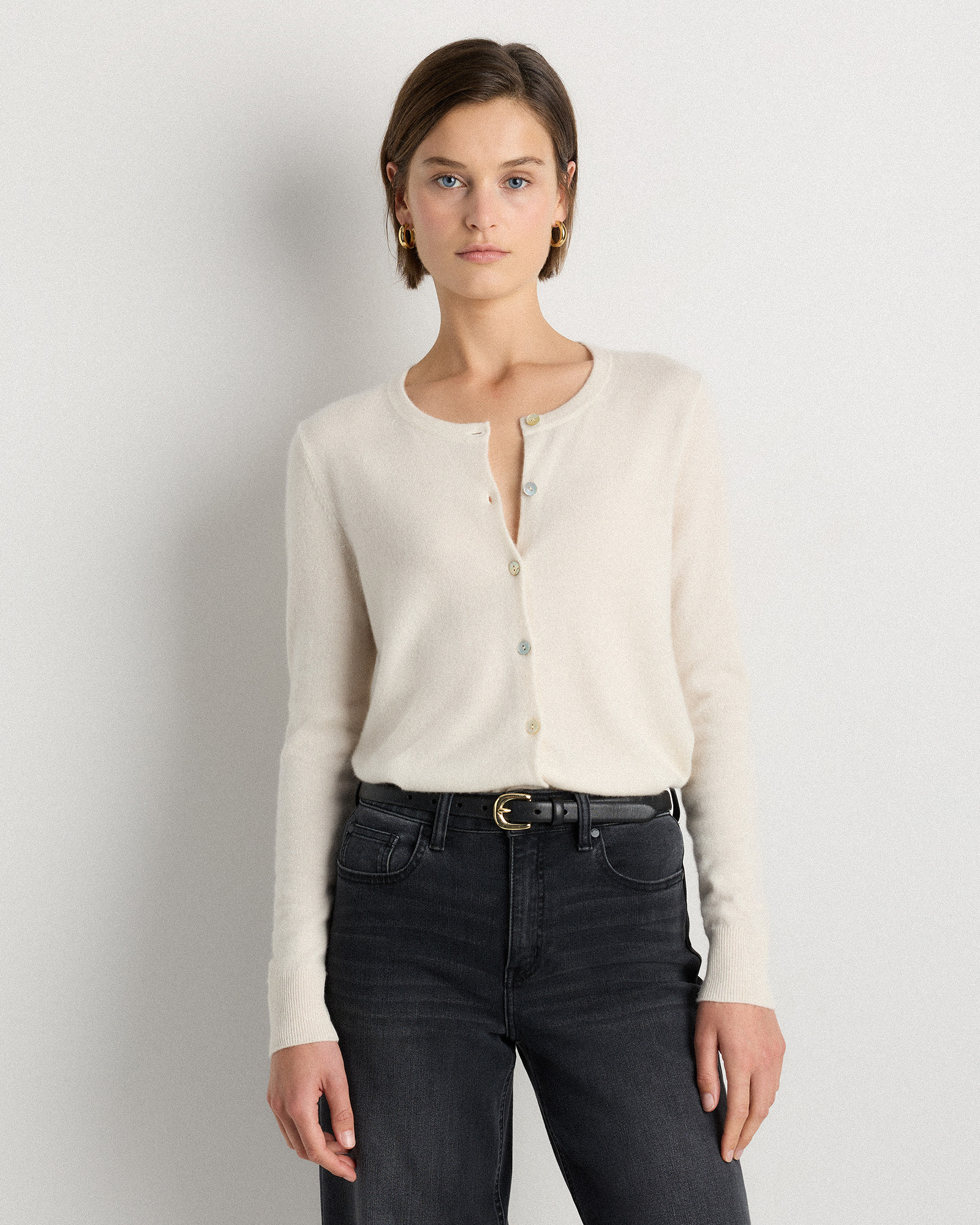 Quince | Women's Mongolian Cashmere Cardigan Sweater in True Navy, Size Medium | Quince