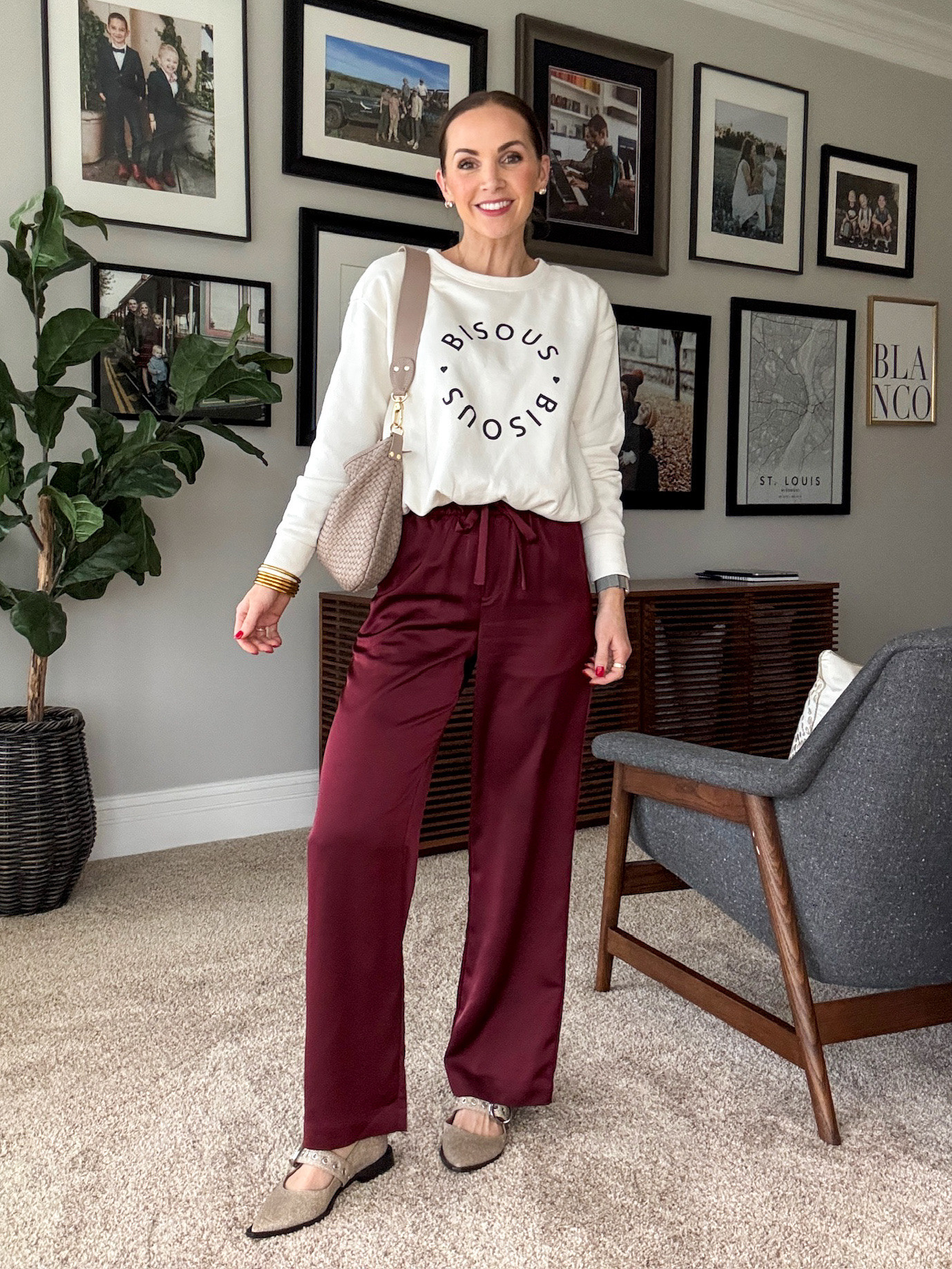 @loft bubble sweatshirt (small) 
@quince bag (larger size) 
@target pants (small) $35
@anthropologie shoes 

#LTKootd