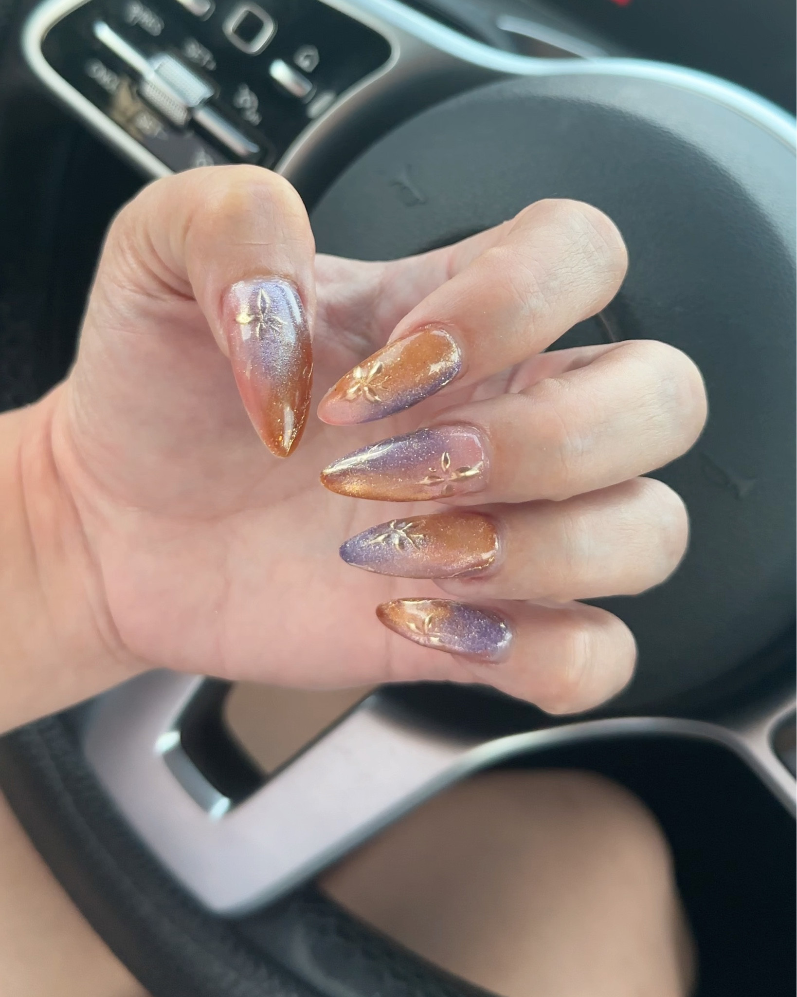 Saying goodbye to my last summery set of the year 💅🏼 💜💛🦄
By the one and only @thaniapronails 💕




#latesummernails #earlyfallnails
#BronzeVibes #LilacGlow #GalaxyNails #CopperDream #PurpleHaze
#AutumnAesthetic #GlamDetails #EffortlessChic #SparkleAndShine
#LTKnails #LTKbeauty #LTKcreator #LTKstyle
#NailInspo #NailGoals #NailDesigns #NailAddict #SalonStyle
#LuxuryManicure #FallNails #ShimmerNails #MetallicNails #OmbreNails 

#LTKStyleTip #LTKBeauty #LTKSeasonal