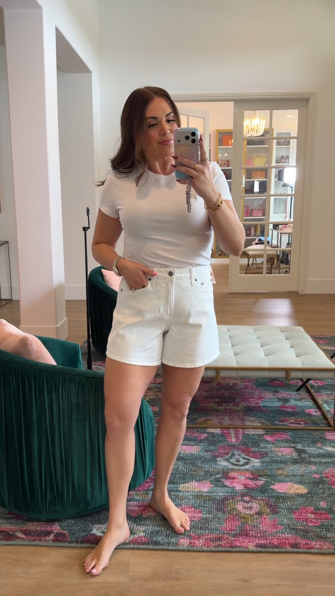 curvy midsize spring denim short look! wearing size 30 in shorts and large in white tee 

20% off in the AF app with code AF20

#LTKMidsize #LTKSaleAlert #LTKSeasonal