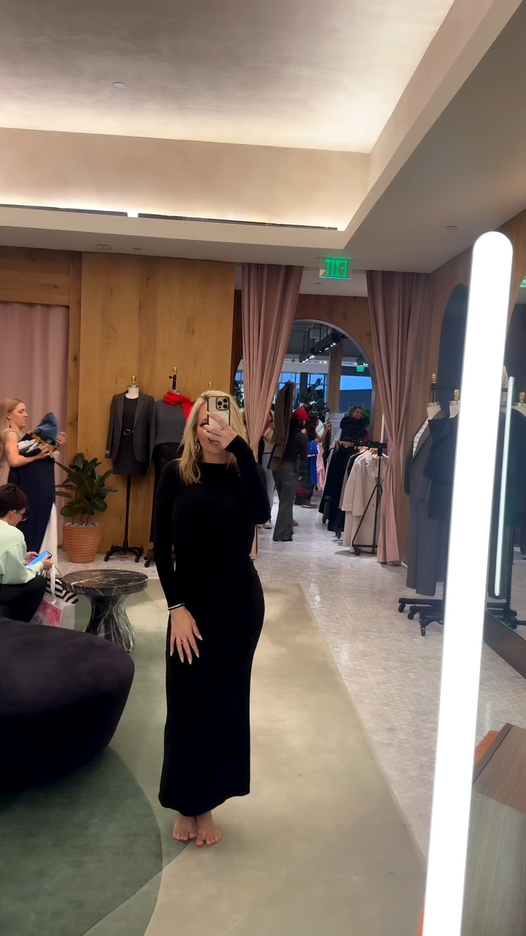 THIS DRESS is one of one 🖤
#aritzia #dress #holidays #black

#LTKHoliday #LTKSaleAlert