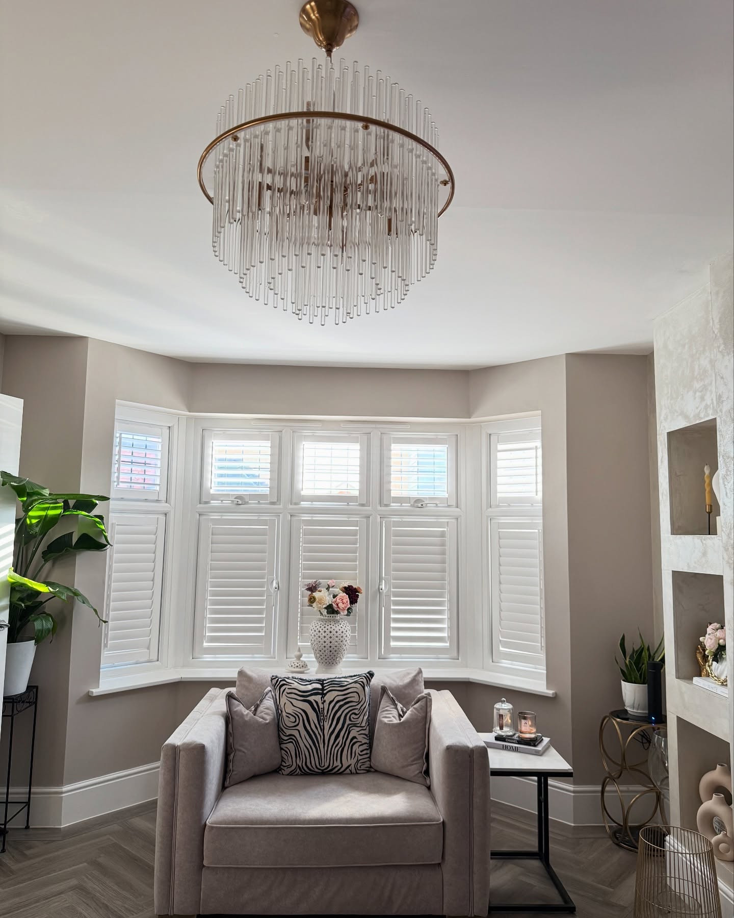 SHUTTERS THAT SLAY…

Style, light and privacy all in one! ✨👌

These sleek PerfectFIT shutter blinds from @blinds2go not only frame our bay window beautifully, but also offer the perfect balance of privacy and natural light ✨ 

The best part? No drills, no mess - just easy installation!

If you’re thinking of upgrading your window dressing, definitely check out Blinds 2go and don’t forget you can enjoy extra peace of mind with Blinds 2go’s FREE SureSize Measuring Guarantee which makes measuring easy and stress-free! *T&Cs apply.

What do you think of the new look? 

•
•
•
•
#HomeInspo #Blinds2Go #perfectfitblinds #perfectfitshutters #nodrillblinds #blinds #windowblinds
#baywindow #shutters #homeupdate #hometransformation #interiorinspo #homestyling #diyhomedecor #ukhome #instahome #HomeDecor #WindowGlowUp