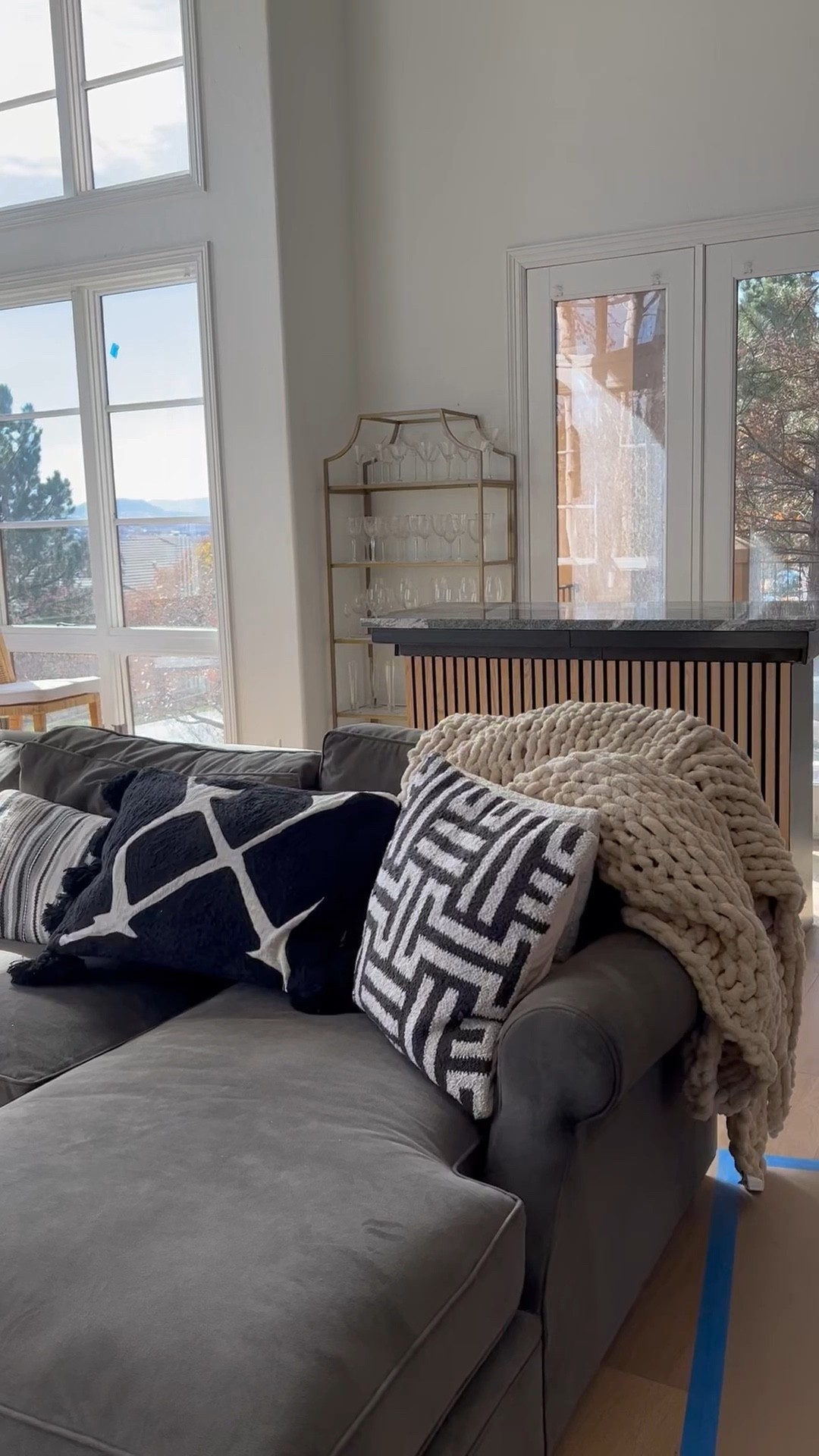 Are you starting to think about your holiday entertaining?🍷 I just finished up my bar this week! I made this bar out of a wooden bookcase by putting some shiplap on the back of it and then adding some paint as well as a granite top leftover from my kitchen renovation. I then purchased a gold book shelf from Walmart to display my cocktail glasses! It will make for the perfect entertaining space!!! 🥂


Holiday, Thanksgiving, Christmas, bar, home entertaining, glasses, party, home Decour
.
.
.

#giftguide
 #LTKBeauty #LTKAustralia #LTKBrazil #LTKBump #LTKCurves #LTKEurope ##LTKK #LTKHome #LTKItbag #LTKSaleAlert #LTKShoeCrush #LTKStyleTip #LTKTravel #LTKUnder50#LTkunder100 #LTKWedding #LTKWorkwear

#LTKhome #LTKSeasonal #LTKHoliday