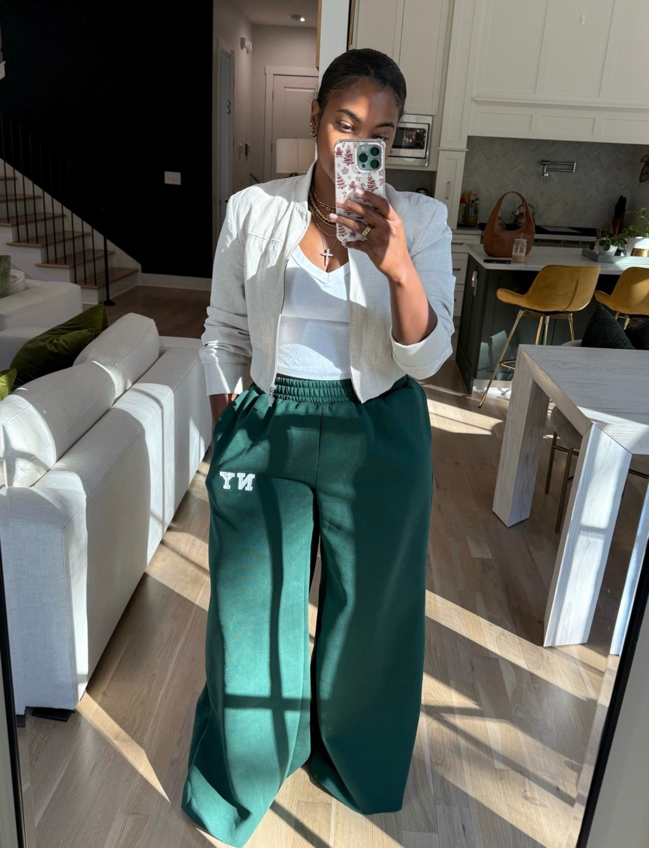 LOVED the sweatpants 
Pants- XL (should have gotten a Large) 


#LTKMidsize #LTKFindsUnder50 #LTKHome