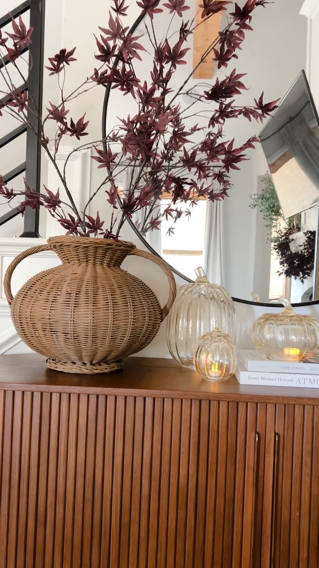 Fall decor , console table #fall #fall2024 #fallvibes #fall 

#LTKVideo #LTKHome #LTKSeasonal