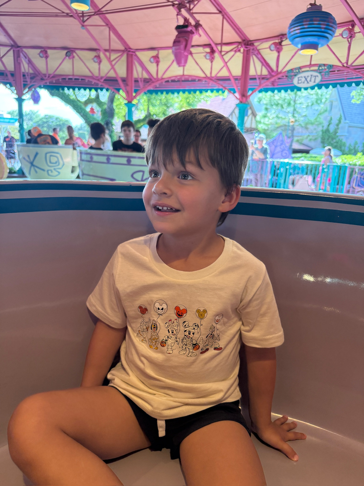 The cutest Mickey Halloween shirt 🎃

boy mom, toddler style, boy style, Disney trip, family travel, character meet up Grace White | A Southern Drawl



#LTKKids #LTKTravel #LTKBaby