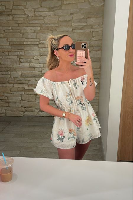 Petal & Pup Floral Romper

Use code TAYLORLOVE20 for 20% off

Spring Outfit, Floral Romper, Petal & Pup, Vacation Outfit, Beach Outfit 

#LTKfindsunder100 #LTKstyletip #LTKSeasonal
