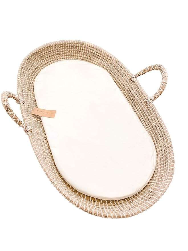 Amazon.com : Seagrass Baby Changing Basket with Waterproof Pad | Portable Diaper Changing Topper ... | Amazon (US)