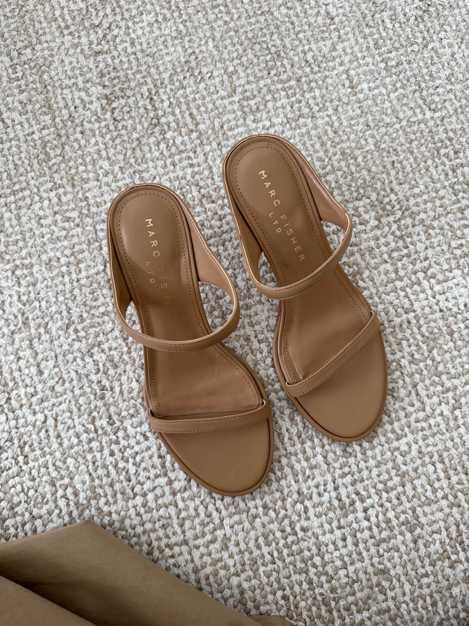 Marc Fisher heels. These are so comfy!!! Like the most comfiest heels. And so flattering! 

#LTKshoecrush