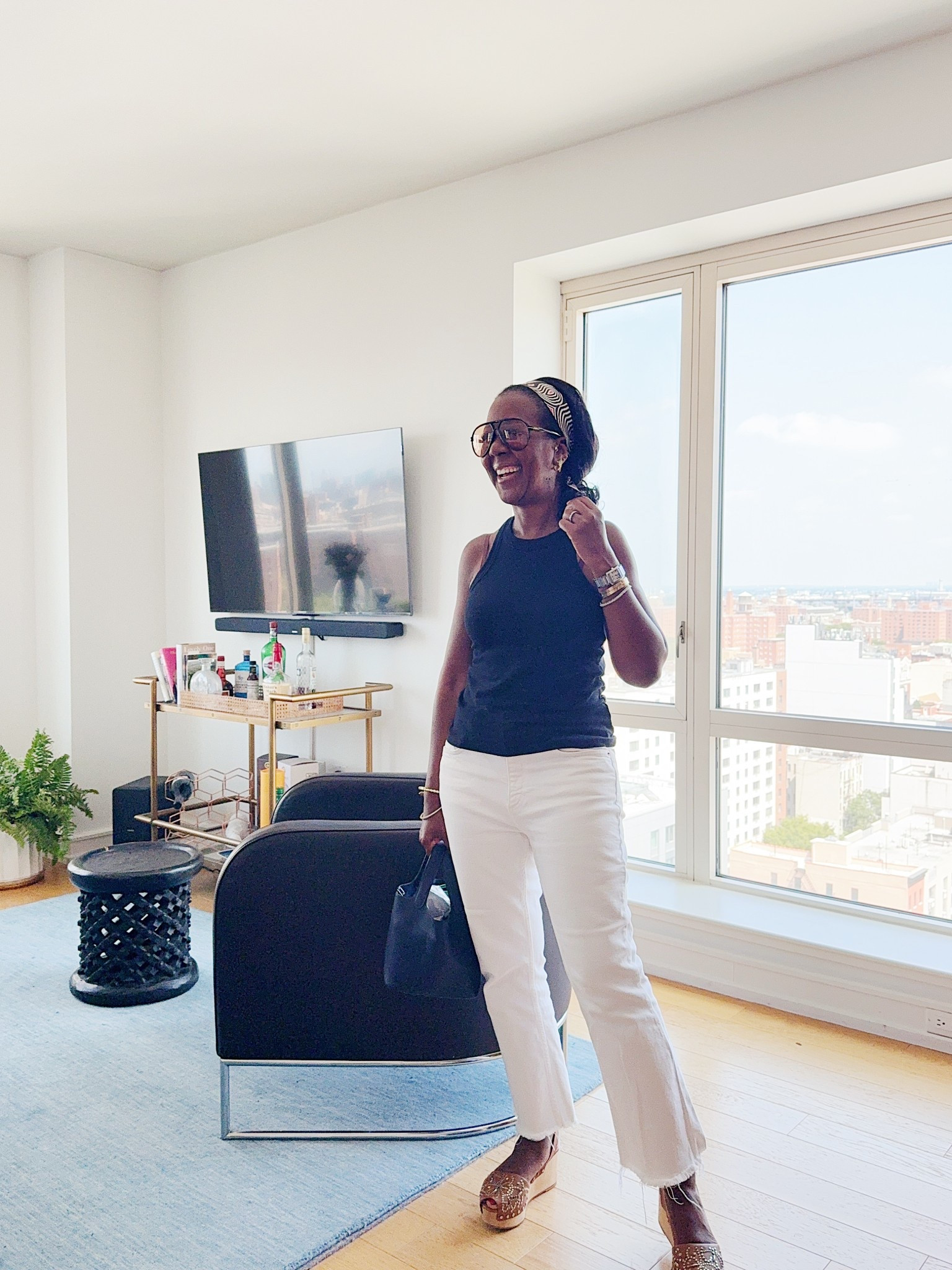 Saturday errands on the UES.

#LTKOver40 #LTKFindsUnder50 #LTKSeasonal