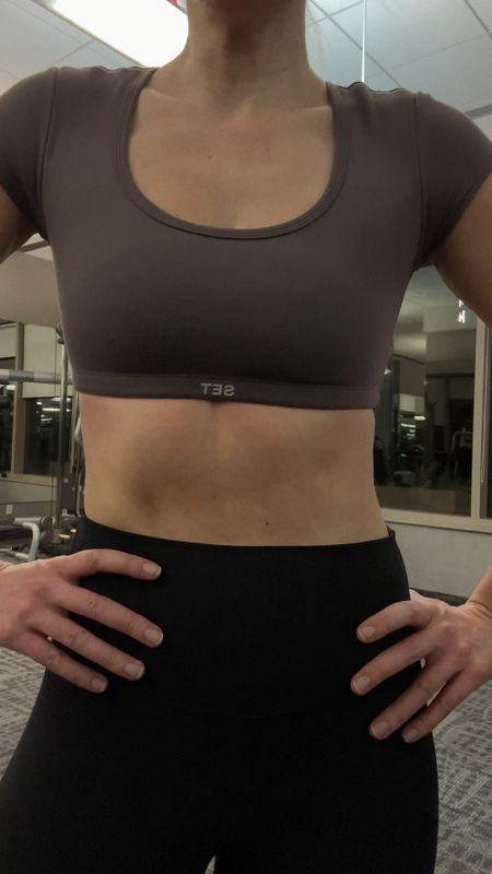 Cap sleeve medium support sports bra, sports bra with sleeves

I took a M in this brand as a size 30F/32DD.

Align dupes 

#LTKVideo #LTKfitness #LTKfindsunder50