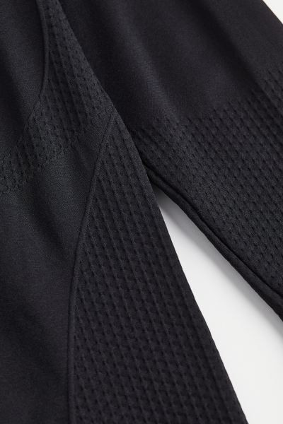 DryMove™ Seamless Sports top | H&M (UK, MY, IN, SG, PH, TW, HK)