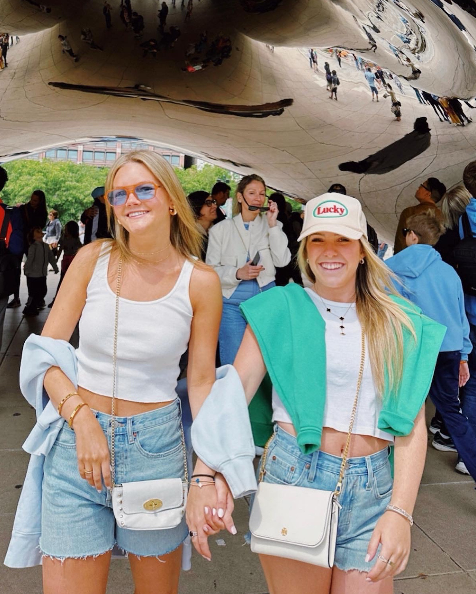 chi town outfit shorts and crewneck linked!!🏙🏙