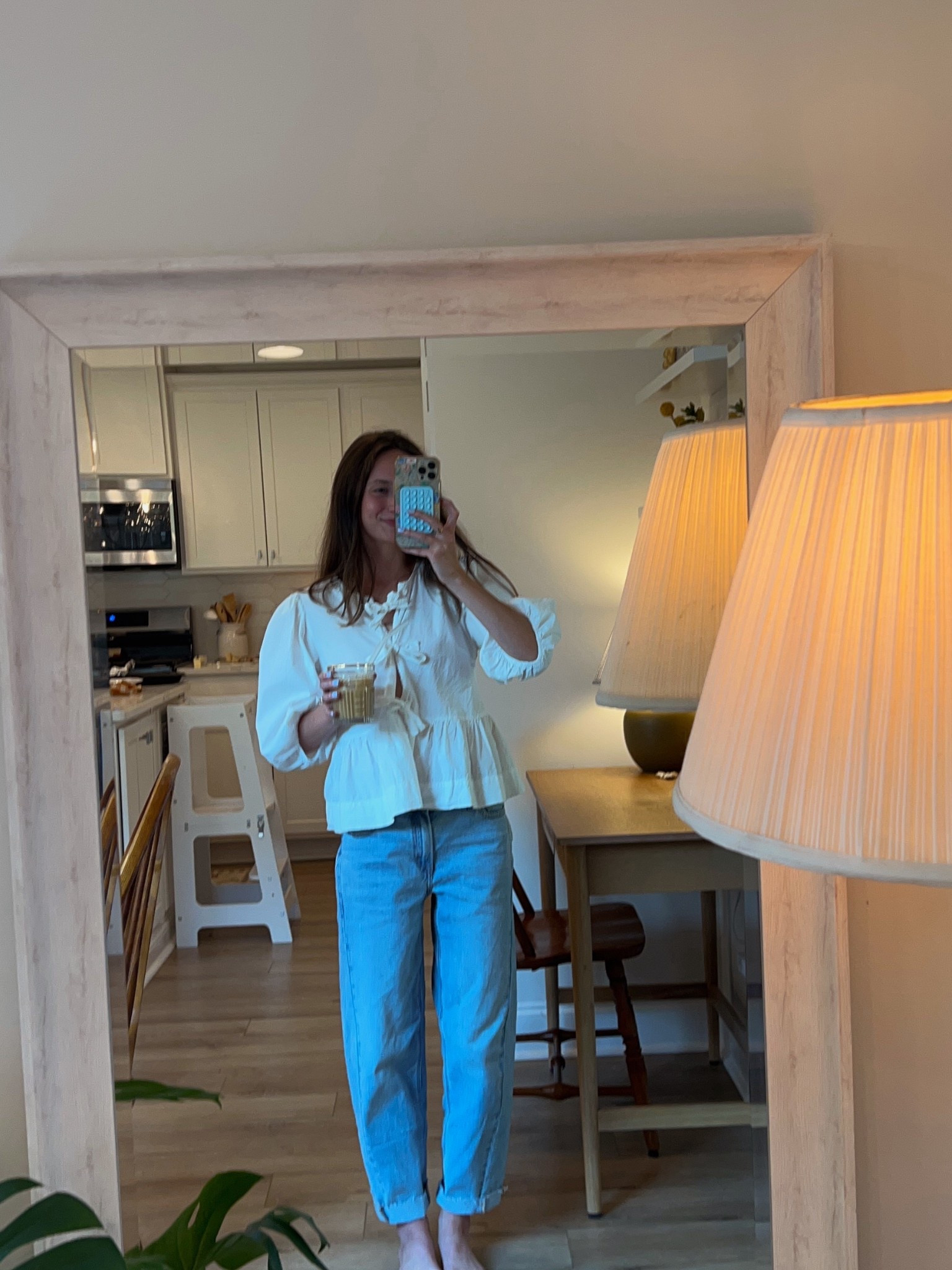 barrel jeans are becoming my new personality 🤭👖


#fallfashion #fallstyles #fallootd #falloutfit #barreljeansoutfit #barreljeans #denim #falldenim 

#LTKFindsUnder100 #LTKPetite #LTKSeasonal