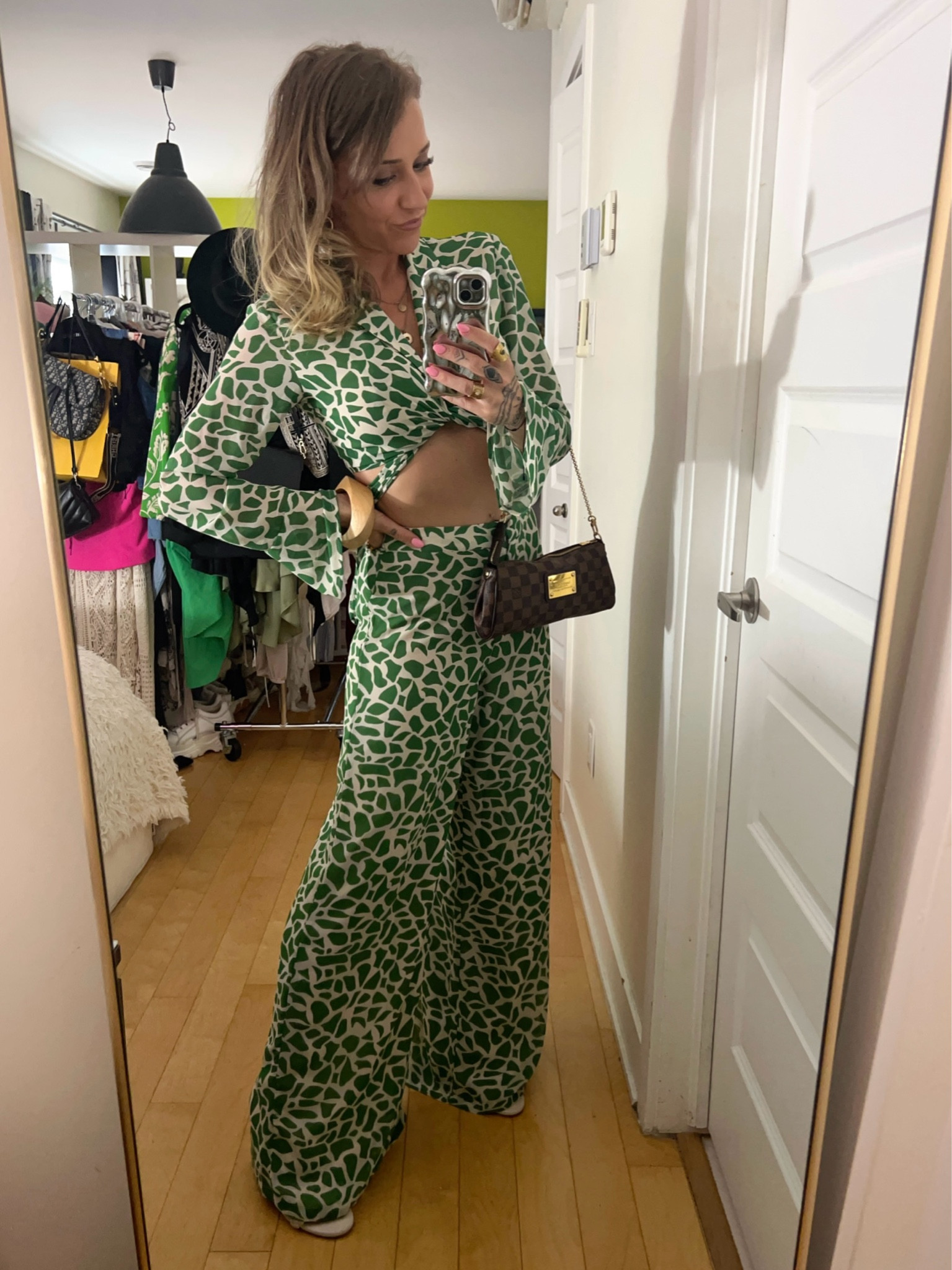 Outfit of the night 🌟
- - - 
The set is an old set from Dynamite. I tried to find similar items here but it was hard to find.

#LTKstyletip #LTKcanada #LTKsummer