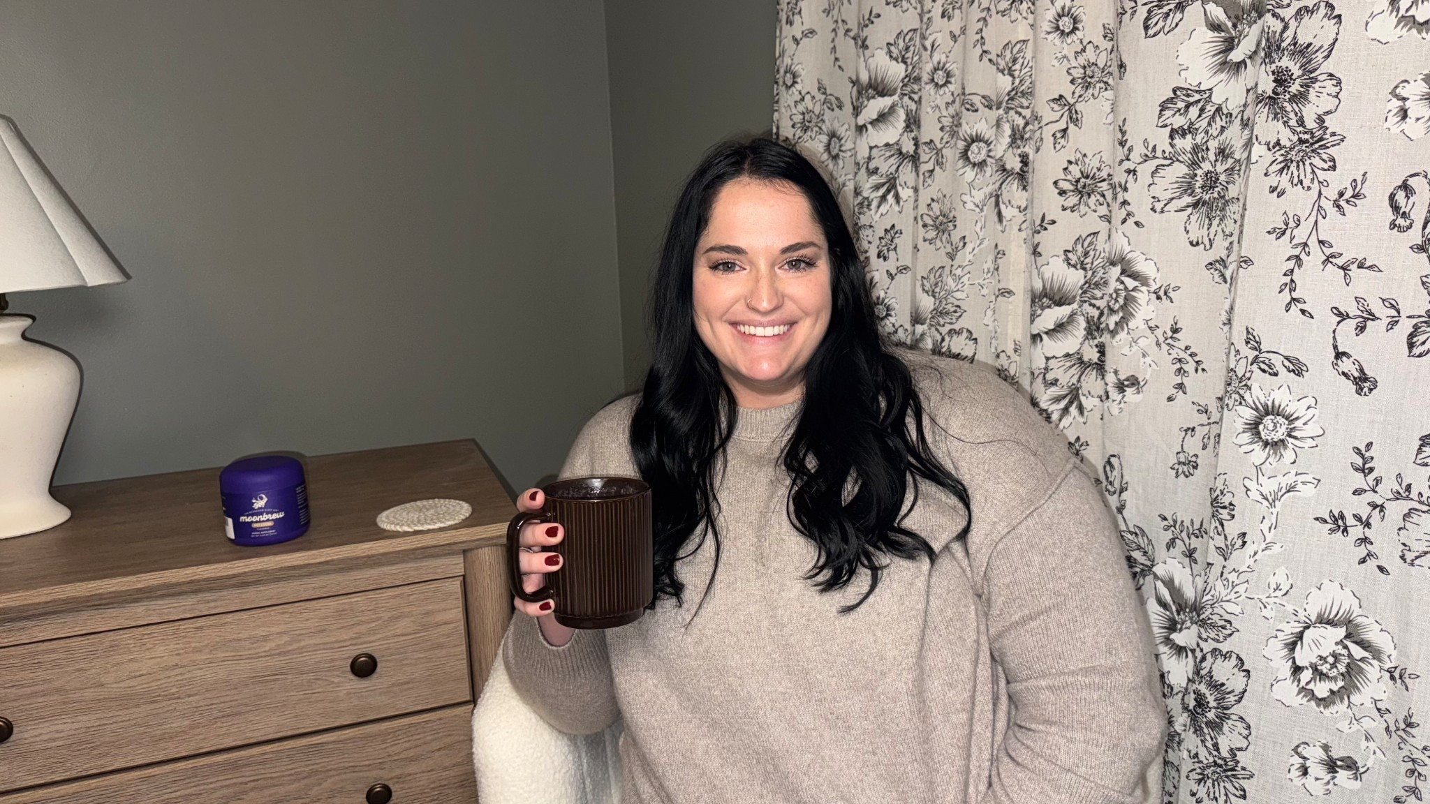 My favorite bedtime ritual lately 🌙✨
This Moon Brew hot chocolate is the perfect cozy nightcap—warm, chocolatey, and part of my wind-down routine before bed. I love swapping this in for evening coffee to help me relax and slow down at night.
Linked here if you’re creating a calm nighttime routine 🤍

#LTKwellness #LTKhome #BedtimeRoutine
#MoonBrew #HotChocolateVibes
#NighttimeRitual #CozyNights
#EveningRoutine #SelfCareNight
#WellnessFinds #CalmEvenings

#LTKmomlife #LTKselfcare #LTKdayinmylife