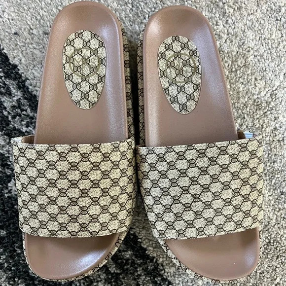 Tila Neutral Tan Platform Slides | Poshmark