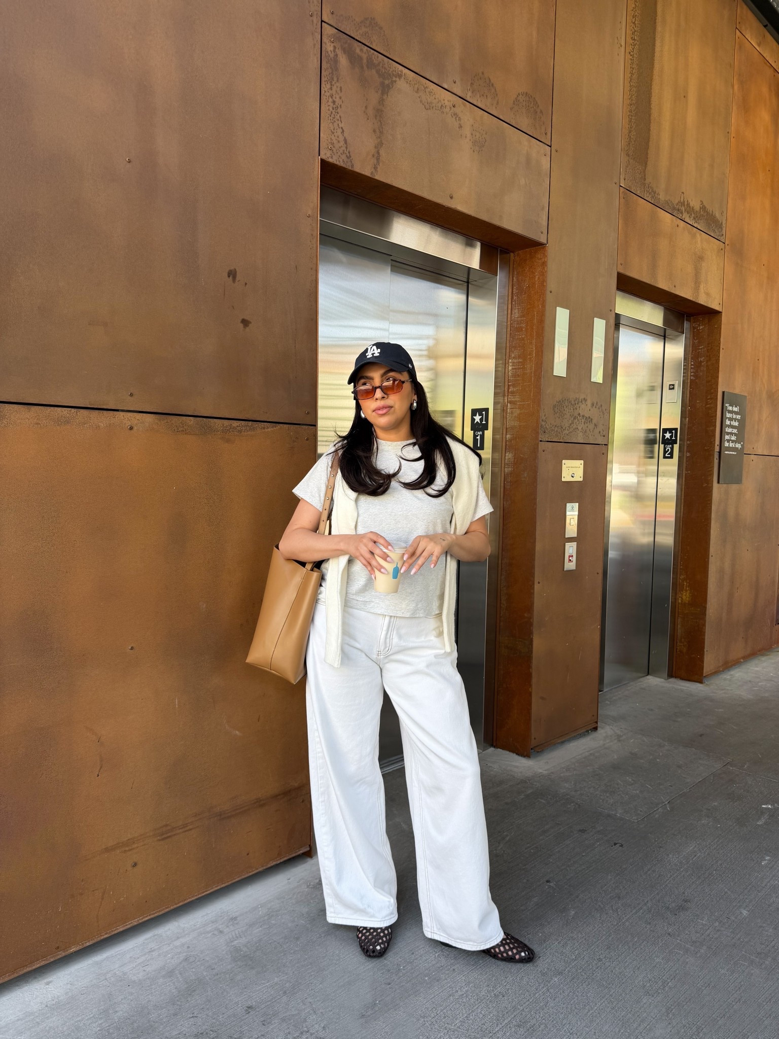 Simple ootd 🤍

#LTKmomlife #LTKSaleAlert #LTKootd