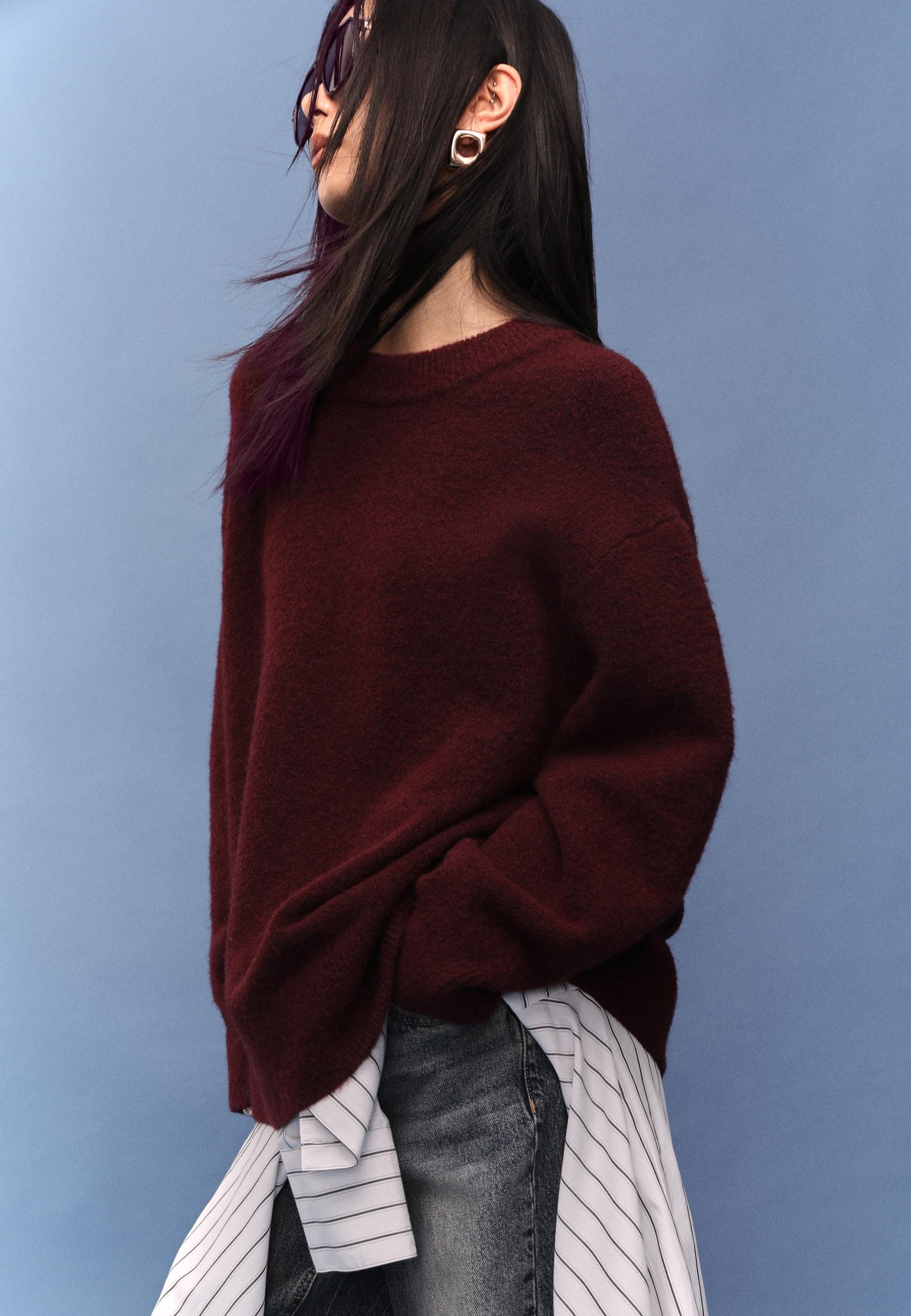 Soft-touch knit sweater - Women's fashion | Stradivarius United Kingdom | Stradivarius (UK)