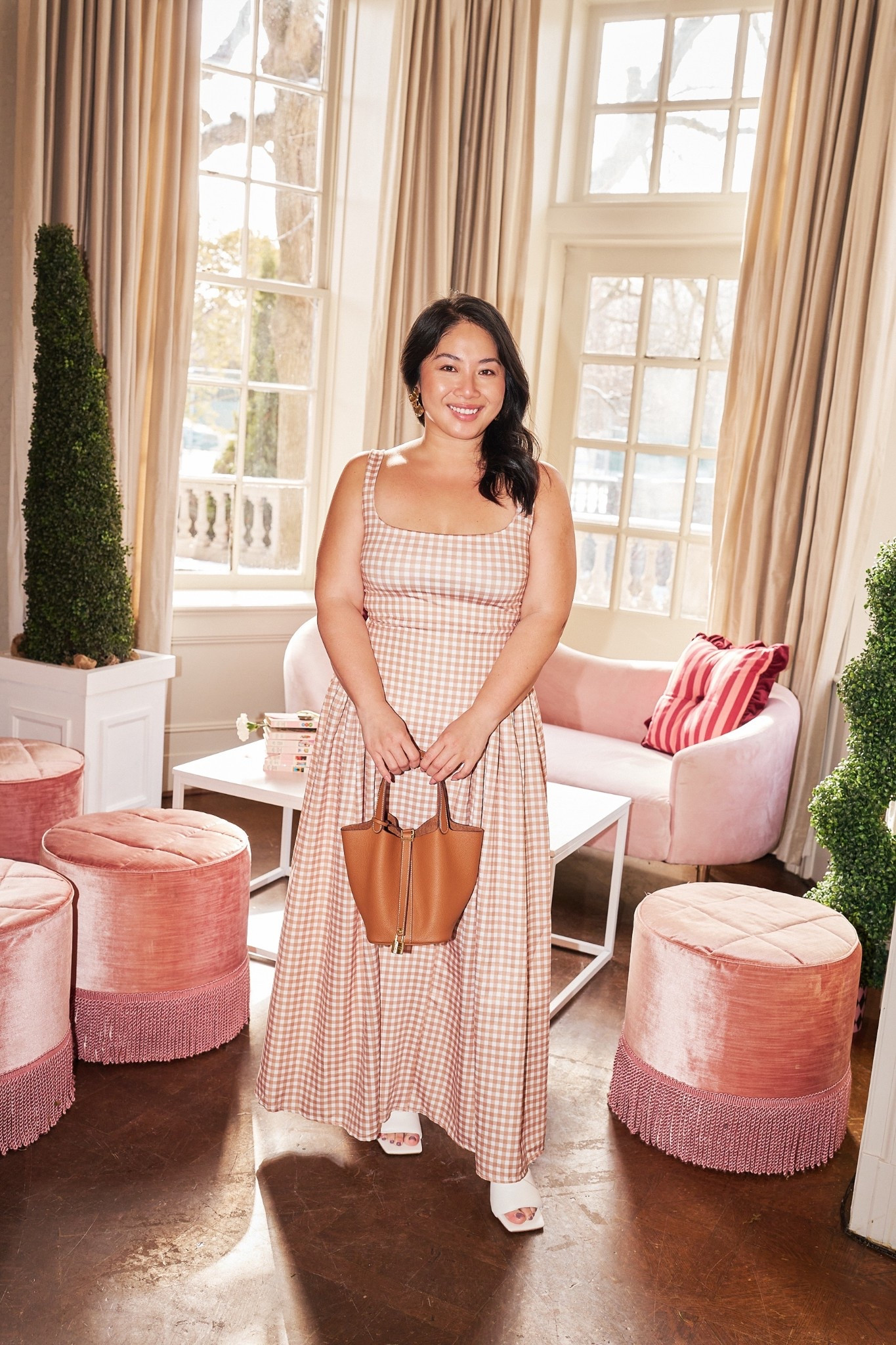 I’m wearing a size medium in the dress and I love that it has adjustable straps and is stretchy!

#LTKcanada #LTKsummer #LTKmidsize