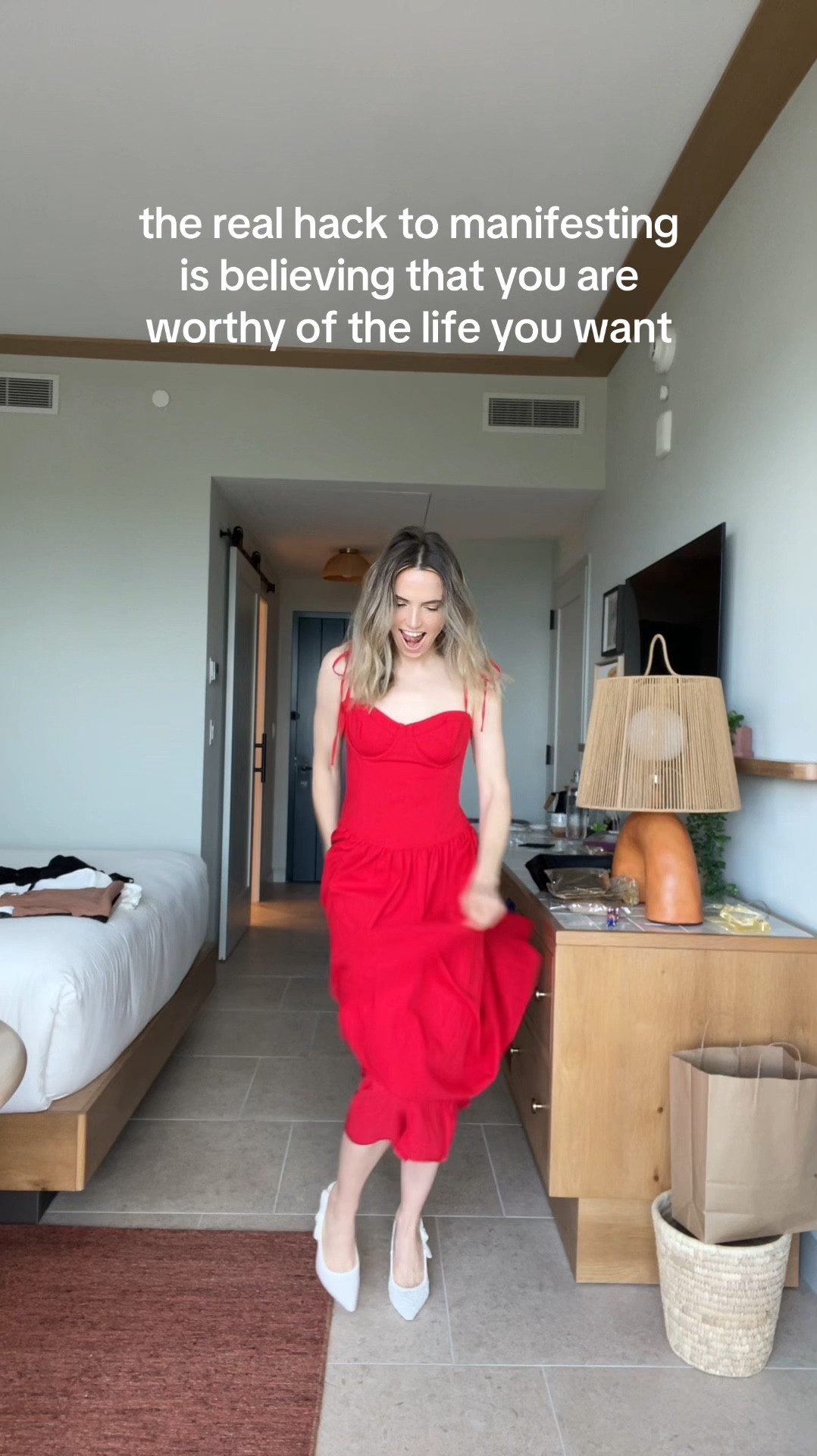 I’m obsessed with this dress for Christmas!! It’s such a great red. It’s also under $100! I would recommend sizing down- I’m in a small but could have done an XS. ❤️🎄

#LTKWatchNow #LTKHoliday #LTKFindsUnder100