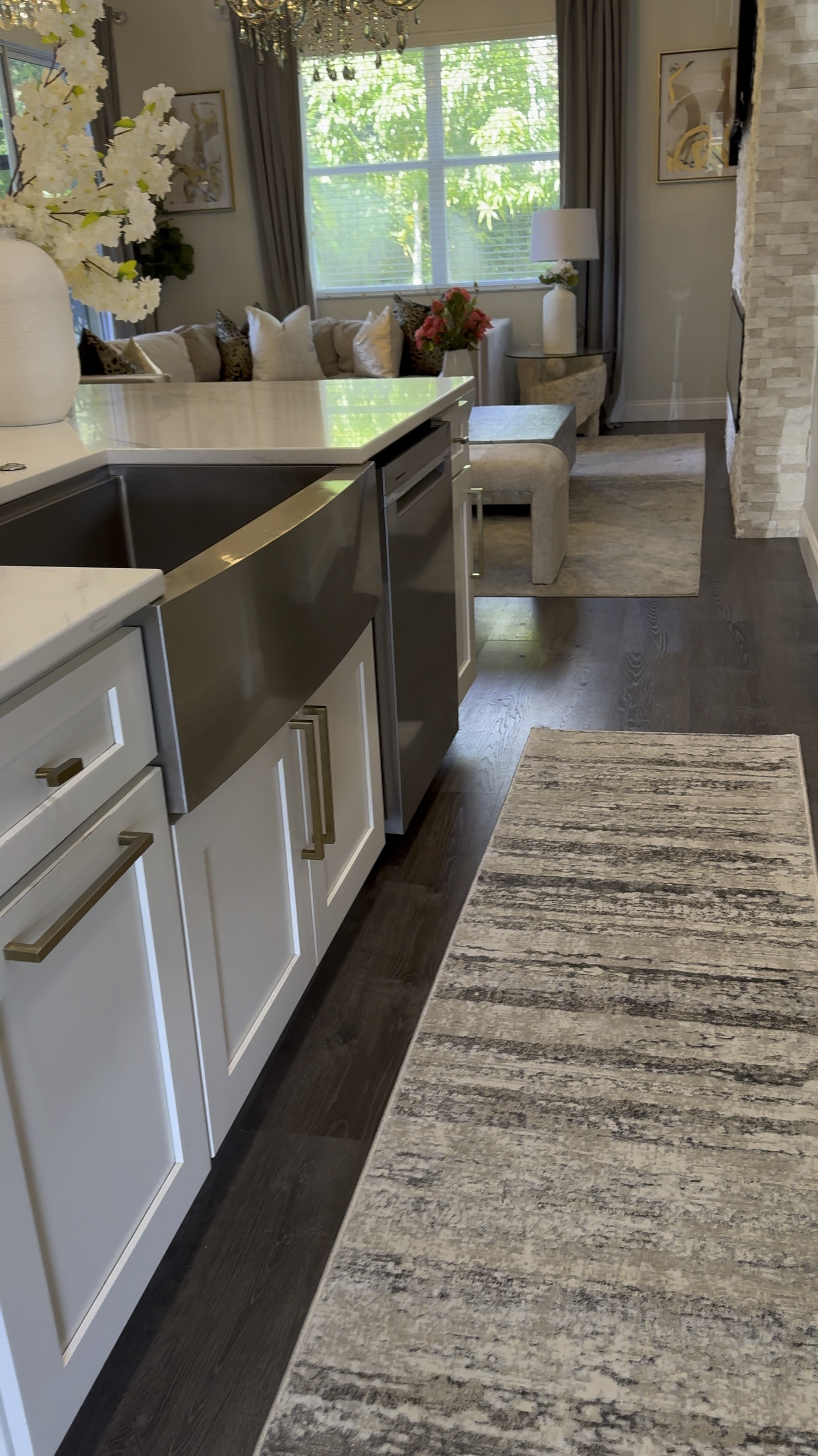 Amazon Find.  Rug Corner Gripper .

#LTKHome #LTKVideo #LTKSaleAlert