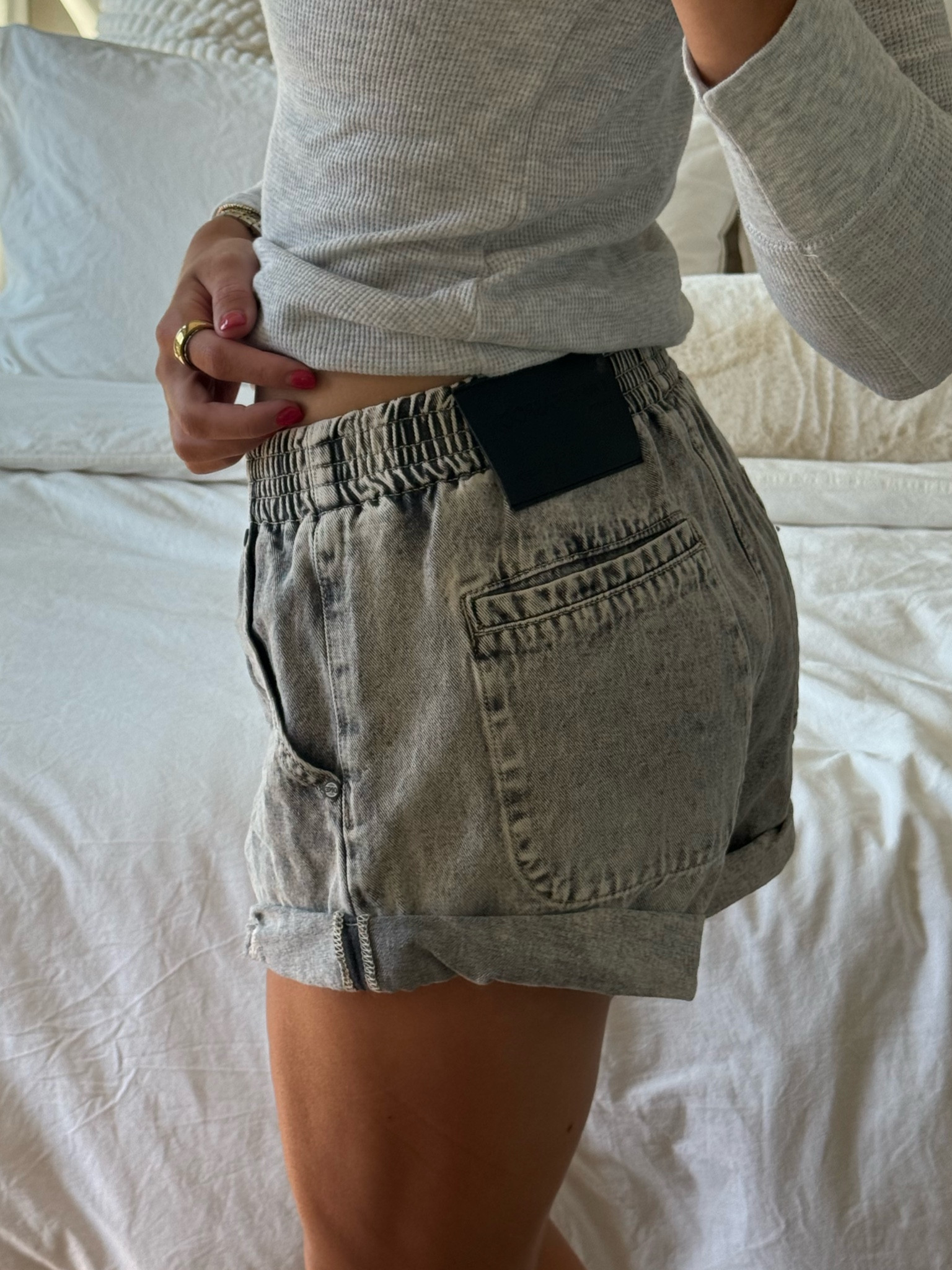 One teaspoon shorts. So cute 

#LTKSeasonal #LTKSaleAlert #LTKFallSale