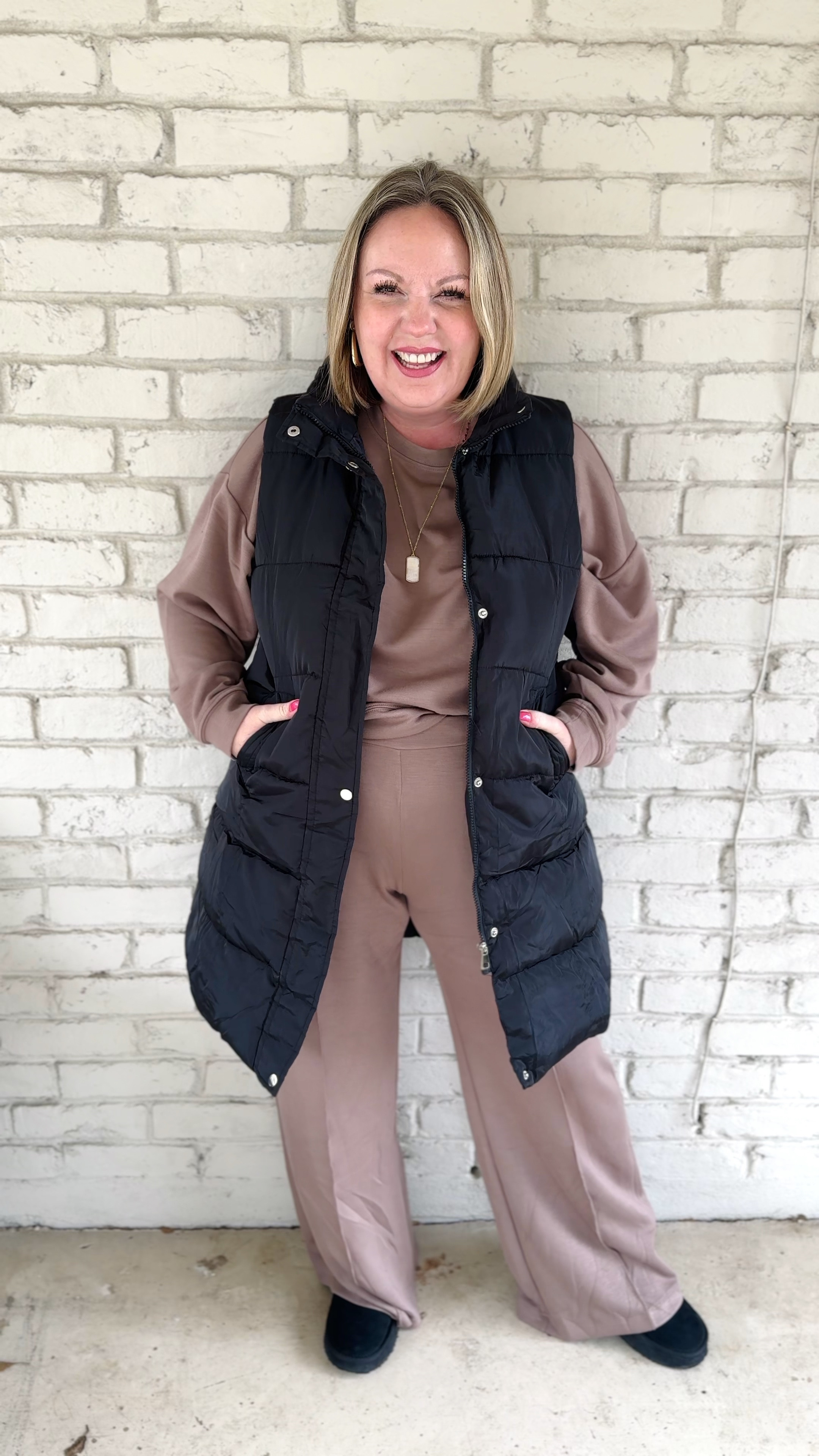 Large everything! :) could have sized down in the set but vest is tts

#LTKMidsize #LTKFindsUnder50 #LTKSeasonal