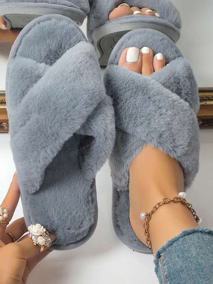 Women's House Slippers, Simple And Fluffy Bedroom Slippers | SHEIN