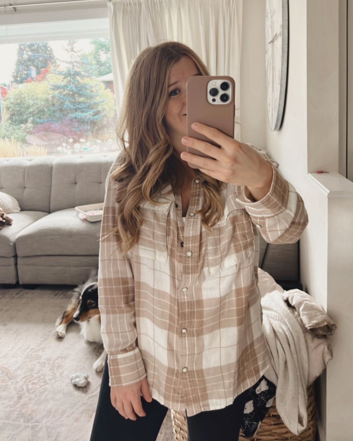 Flannels are my favourite way to layer in the Fall! American Eagle has a ton to choose from & the fabric is super cozy. Wearing an xxs!


Flannel shirt, American eagle, fall style, fall wardrobe, layering.

#LTKSeasonal #LTKsalealert #LTKfindsunder50