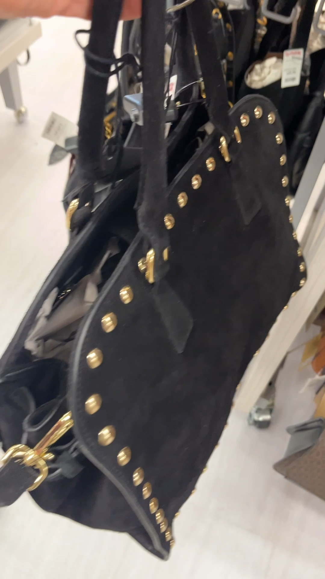 Fall suede satchel

#LTKStyleTip #LTKSeasonal #LTKItBag