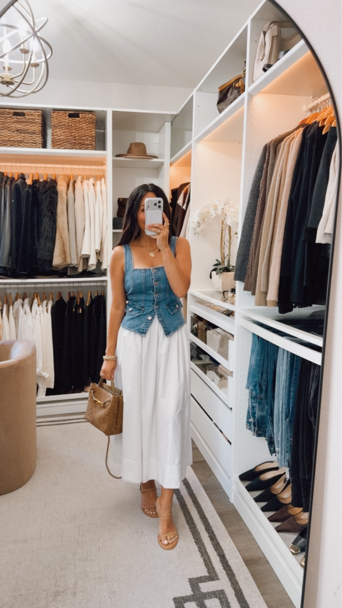 Denim top 40% off! Fits TTS

#LTKootd #LTKOver40 #LTKSaleAlert