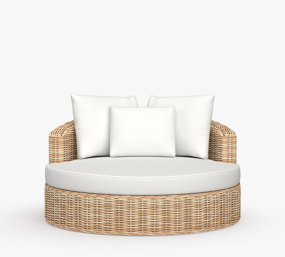 Huntington Round Daybed with High Performance Cushion Covers | Pottery Barn (US)