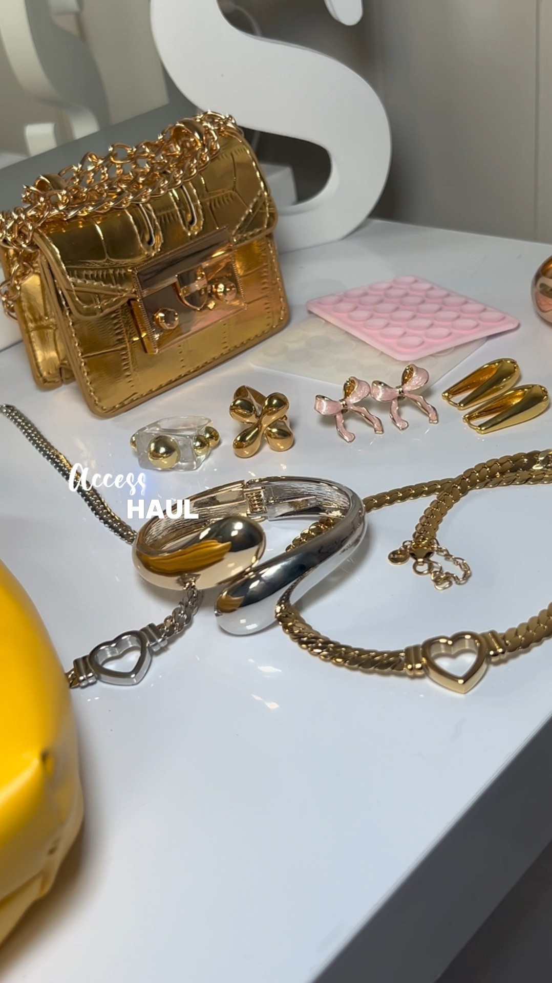 #LTKGiftGuide #LTKStyleTip #LTKVideo