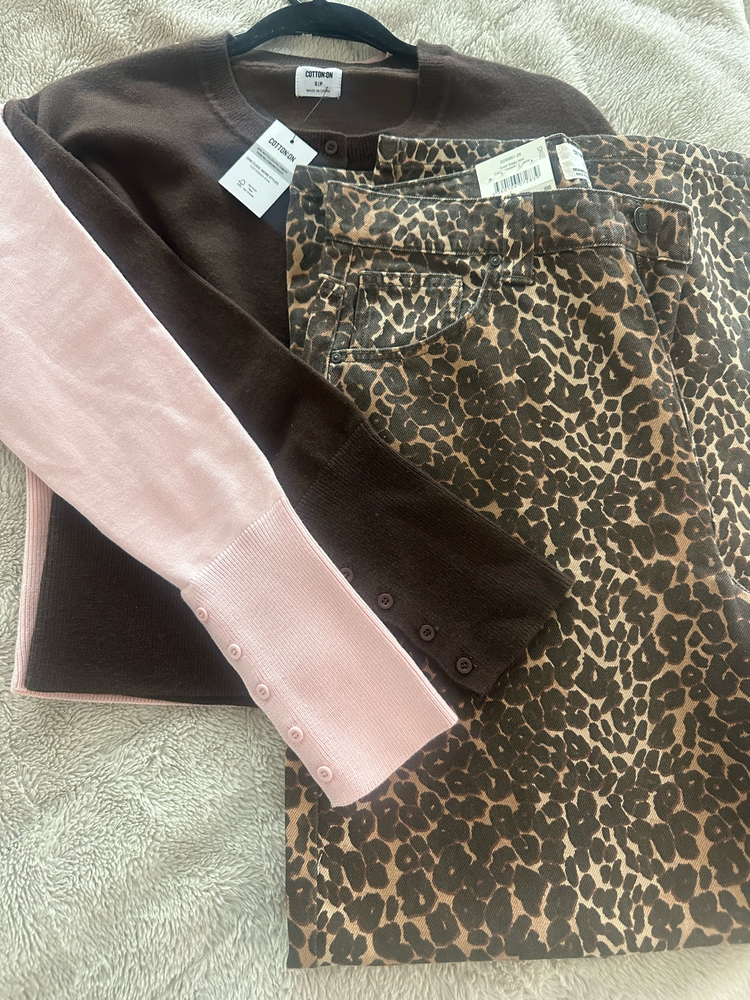 Fall staples! Sweaters & leopard pants 

#LTKStyleTip #LTKSeasonal
