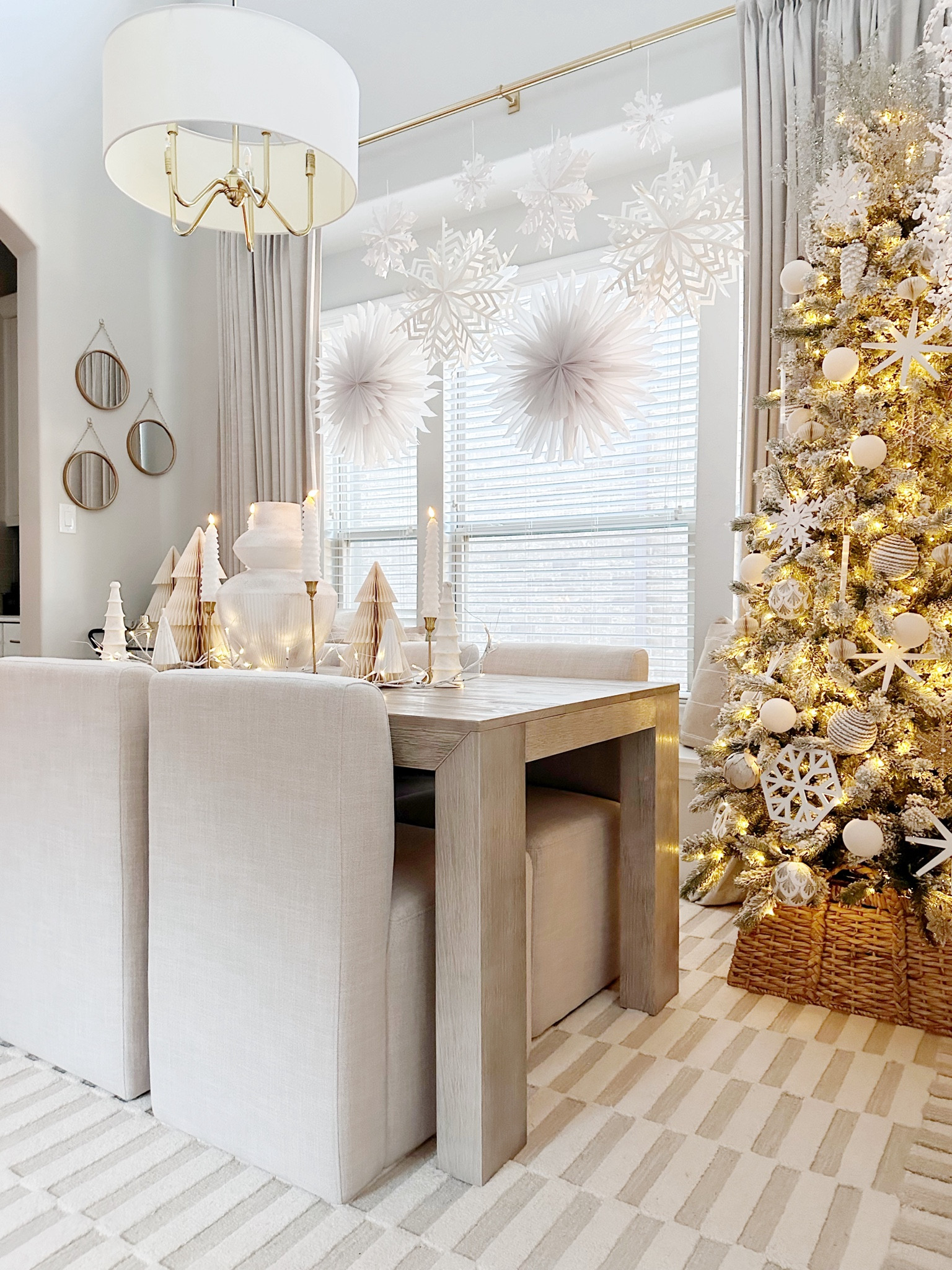 For all my still lovers, here’s a photo of our dining room all dressed for the holiday season. 🤍❄️

#LTKHoliday #LTKHome #LTKSeasonal