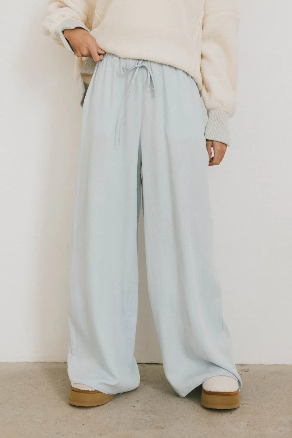 Luisa Wide Leg Pants in Blue | Böhme US