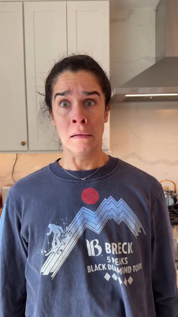 My sweats run TTS! Wearing a Small in both. Super comfy but looks put together 💚

Just don’t open any closets 🫣

Do you panic clean when company comes too?

#momsofinstagram #momtok #momtribe #momlife #momhumor