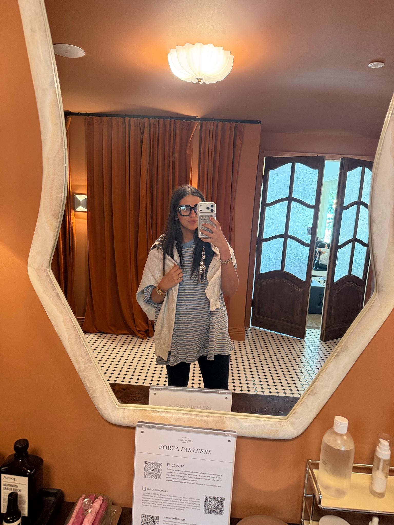 Trend x Forza event this weekend! So proud of the girls for putting on this beautiful event!! 

Top: medium 
Leggings: medium 

Dressupbuttercup.com #dressupbuttercup #dederaad


#LTKootd #LTKmomlife #LTKmorningroutine