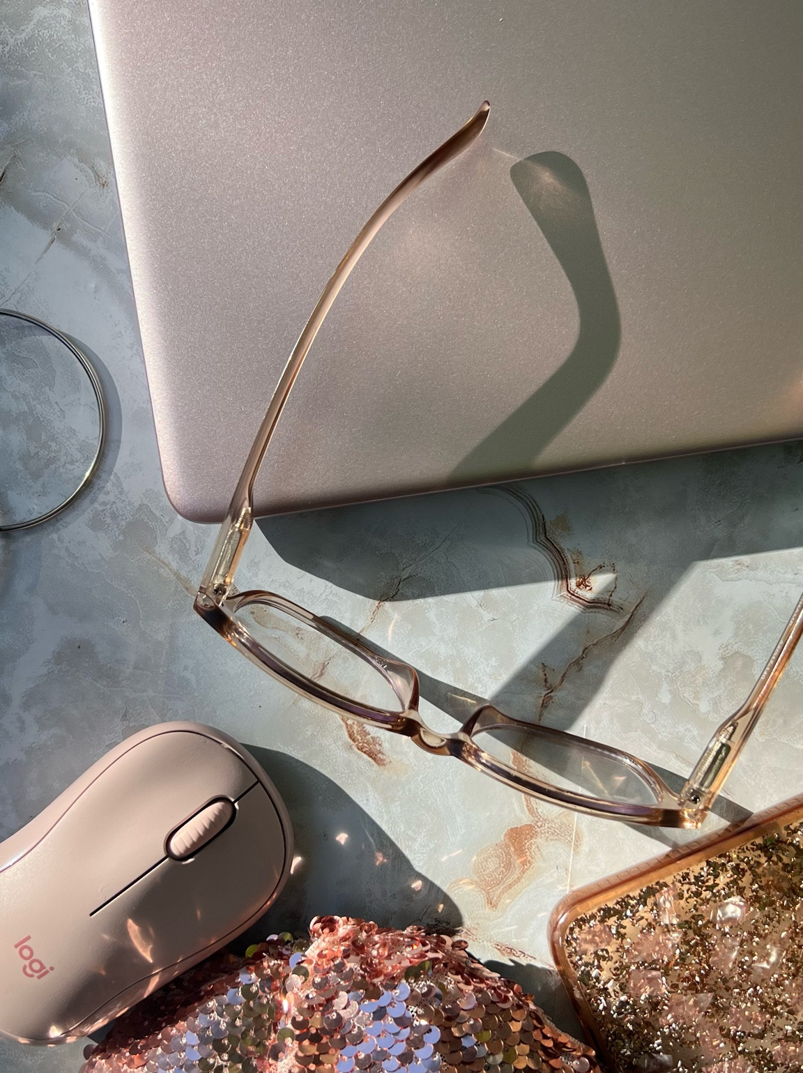 Momprenuer Like A Boss! 
Get your Startup off the ground, scale to new heights, create that passive income, & kick your heels up on a beach while you actually unplug for a while 😂 while your biz grows for you!!!

#computerglasses #computer #computeraccessories #bluelight #externalharddrive #harddrive #rosegold #blush #mouse #pink #backtoschool #hp #mouse #boss #biz #business #owner 

#LTKtravel #LTKFind #LTKhome