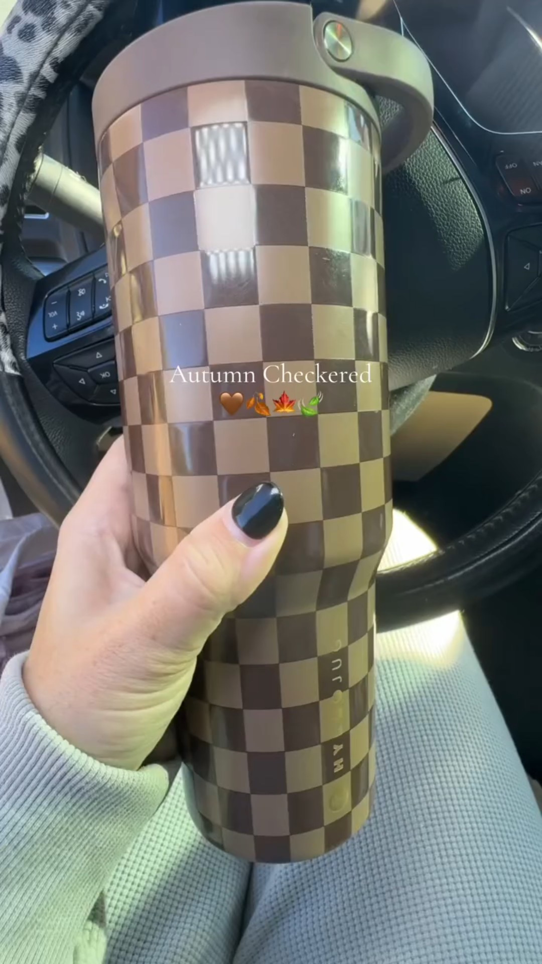 Hydro jug literally gave us the perfect fall colors for all of their spillproof tumblers hands-down these are a 10 out of 10 and have become my favorite tumbler ever!! ##hydrojug##hydrojugsport##spillprooftumbler##tumbler##tiktokshopcreatorpicks