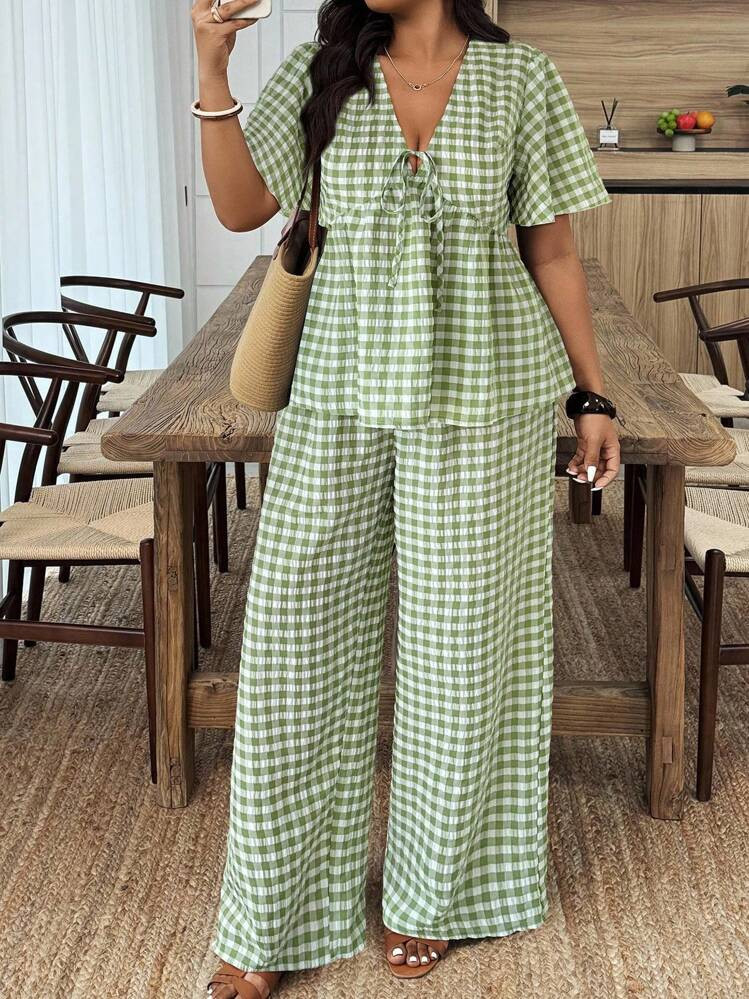 Weeklong 2pcs Plus Size Women Set: Plaid Tie Front Short Sleeve Shirt And Wide Leg Pants | SHEIN